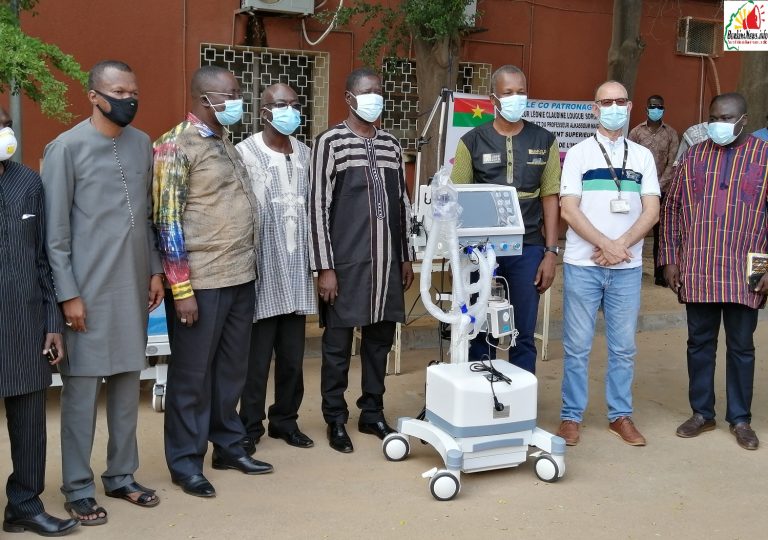 Covid-19/Burkina : Essakane SA offre du matériel d’une valeur de 140 millions FCFA au CHR de Dori