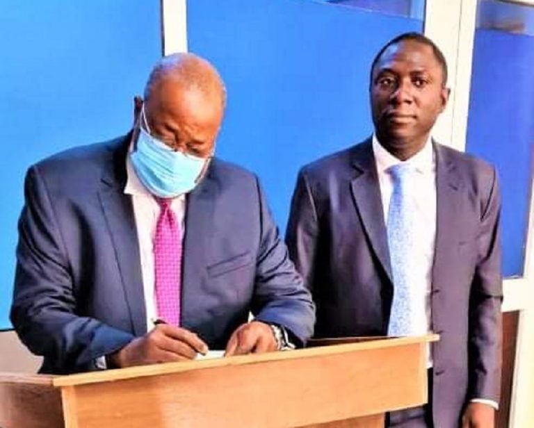 Réformes du ministère de la Fonction publique : Le Consul honoraire de Monaco félicite le ministre Séni Ouédraogo