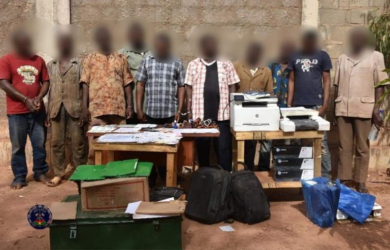 Vente illicite de parcelles : Un réseau de faussaires dans les filets de police nationale