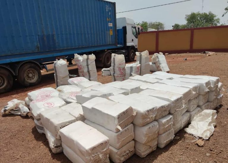 Bureau des Douanes Ouessa : Saisie record de près 3 tonnes de chanvre indien