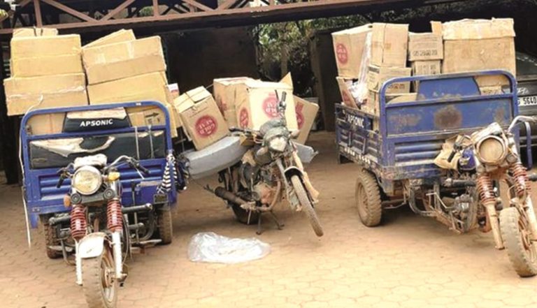 Contrefaçon médicaments et cigarettes à Ouaga : Plus de 56 millions FCFA de marchandises saisies