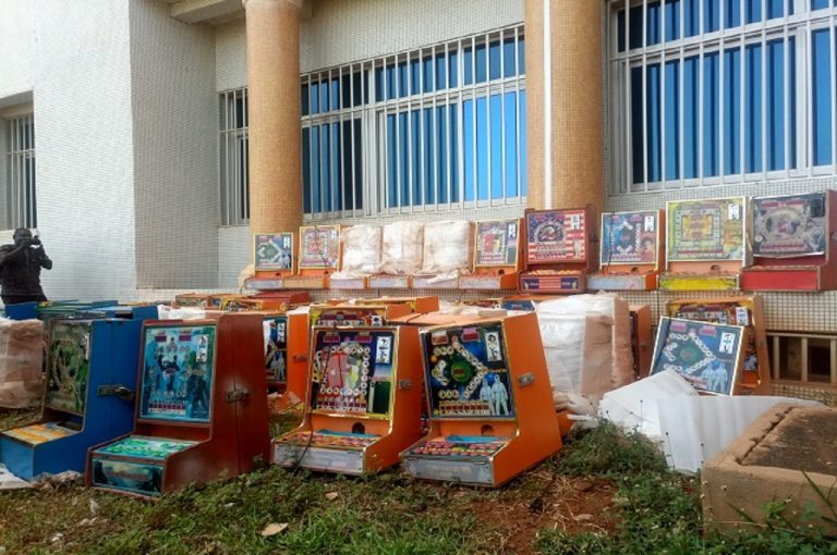 Police municipale de Ouaga : une vingtaine de machines à sous illégales saisies