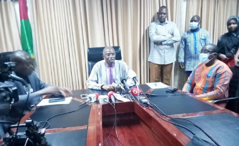 Récusation du Sao Naaba : « Nous n&rsquo;avons pas les éléments matériels et juridiques pour engager une procédure », Clément Sawadogo