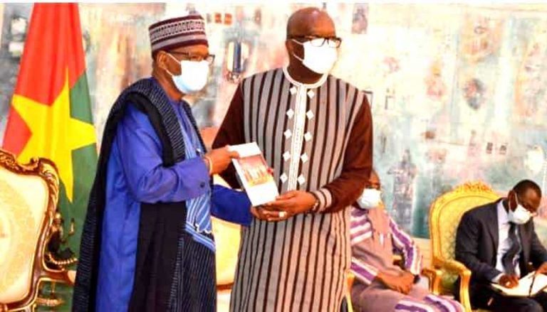 Remise de rapport au président du Faso : « Nous sommes parmi les pays qui organisent les élections moins chères en Afrique », Newton Ahmed Barry