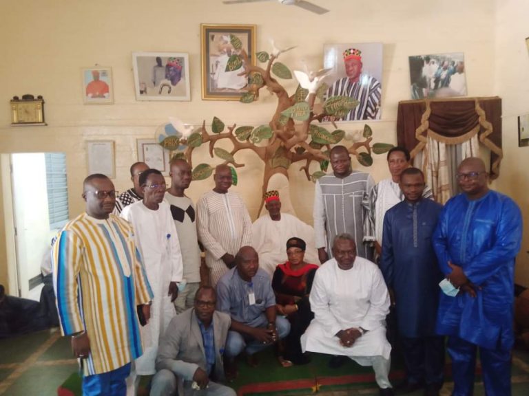 Prévention des crises électorales : Elysé Ouédraogo et son équipe en quête de conseils chez le Mogho