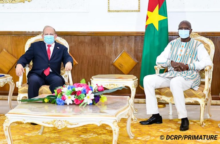 L’ambassadeur de France chez Christophe Dabiré : Sécurité et infrastructures aéroportuaires au menu des échanges