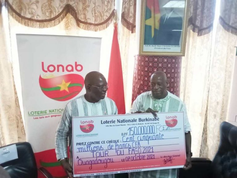 Tour du Faso 2021 : La LONAB offre 150 millions FCFA