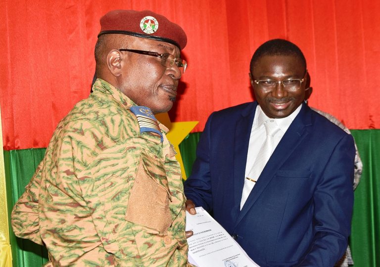 Administration territoriale, Décentralisation et Sécurité : Le colonel major Omer Bationo prend le commandement !