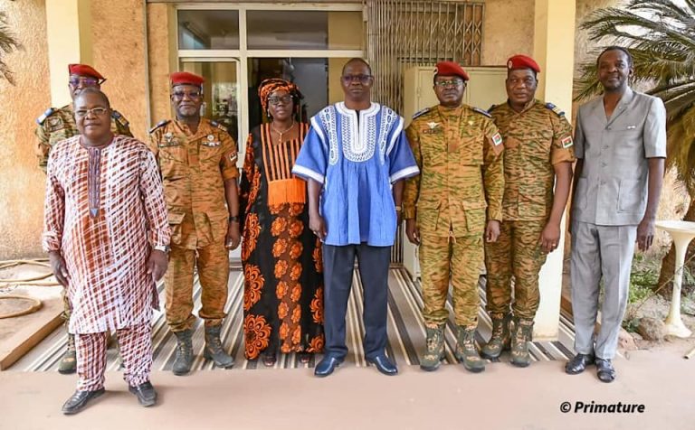 Secrétariat général de la défense nationale : Le Colonel-major Ousmane Traoré installé dans ses fonctions