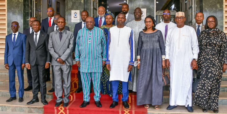 OAPI : Une délégation du Conseil d’Administration chez le PM Albert Ouédraogo