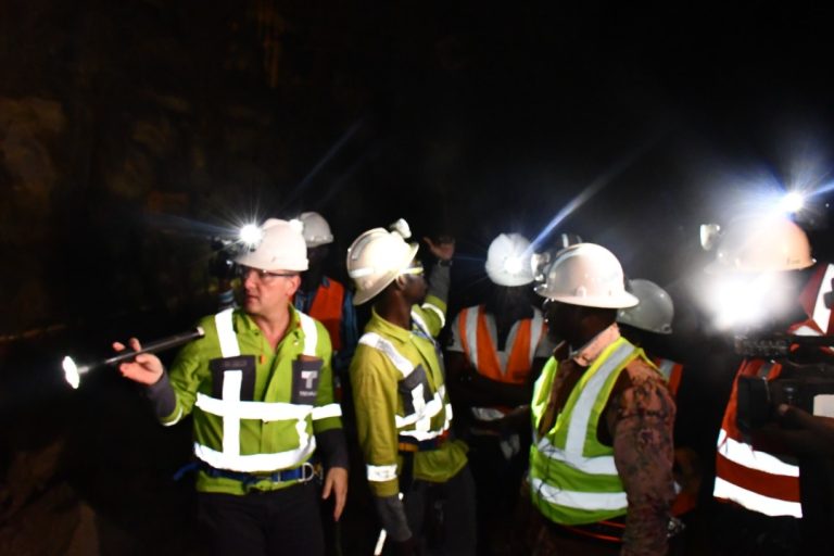 Mine de Perkoa : Les secours sont à 7 mètres de la seconde chambre de refuge