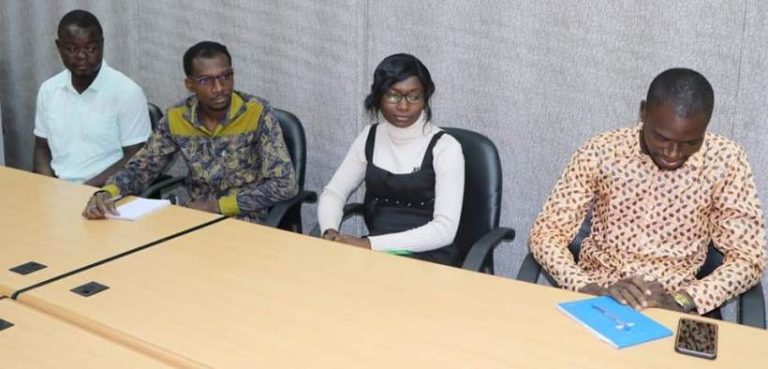 Concours de la magistrature : Des étudiants indignés par le rejet de leurs dossiers se confient au ministre Bazié