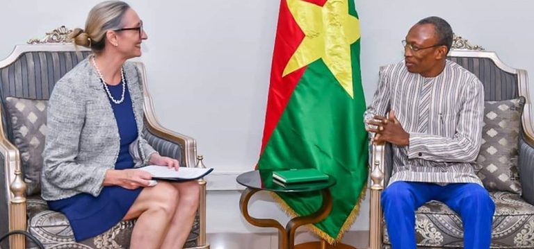 Le Premier ministre à la diplomatie américaine : «L’Occident est la cible ultime de l’hydre terroriste »