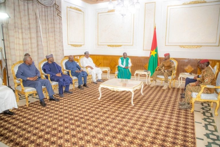 Processus électoraux en Afrique : Des présidents d&rsquo;organes de gestion des élections chez le président de la Transition