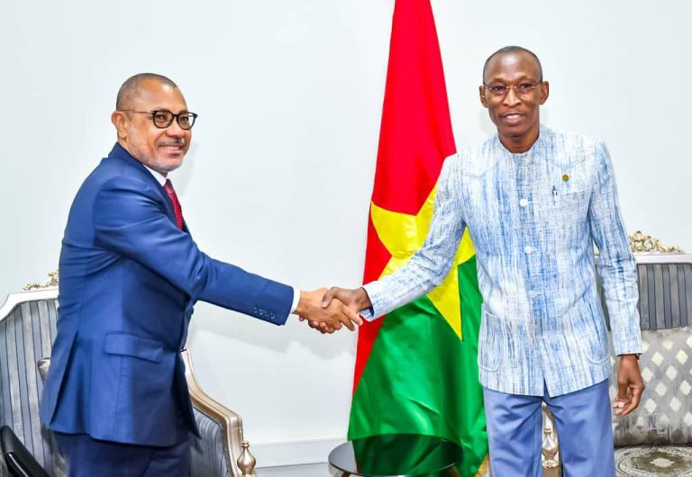 Priorités de la Transition : Le nouvel administrateur du Burkina Faso à la BAD échange avec le Premier ministre