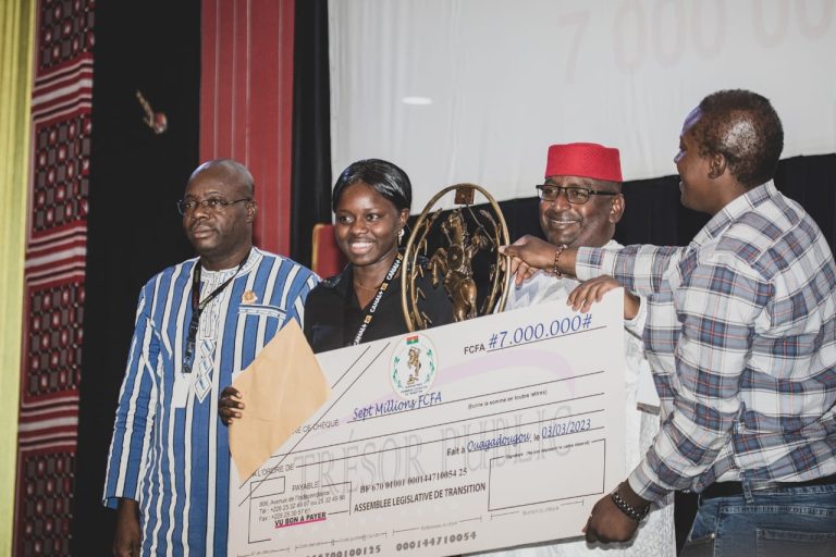 FESPACO 2023 : 8 prix spéciaux glanés par les cinéastes burkinabè