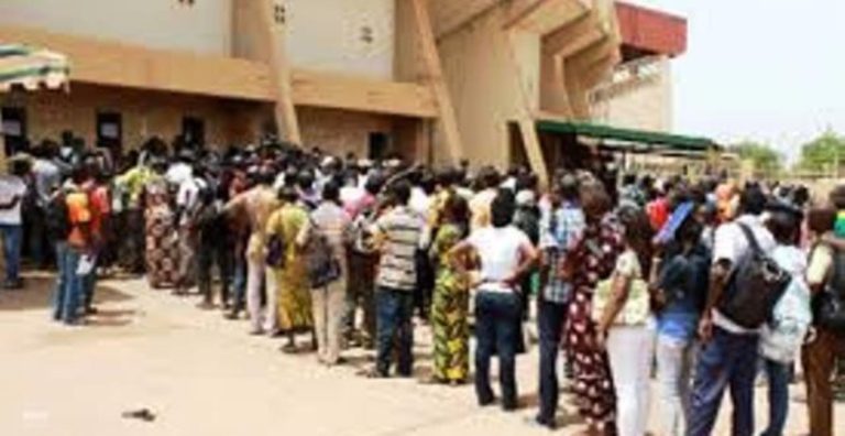 Concours directs de la Fonction publique : 5 juin 2023, début des inscriptions